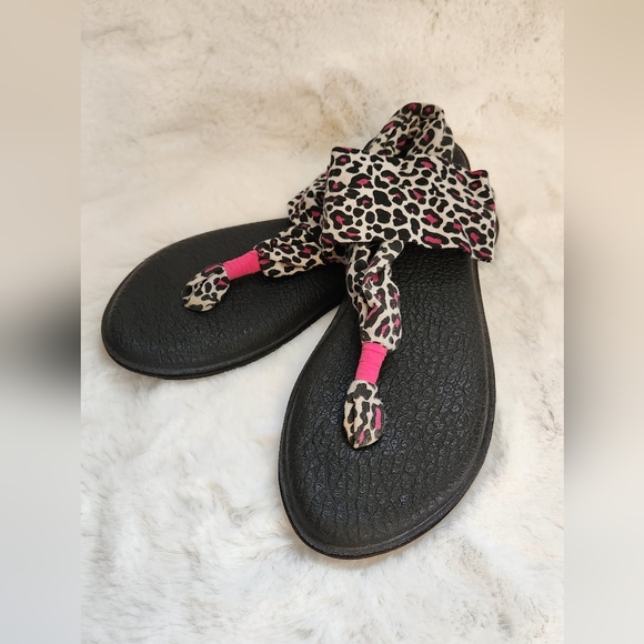 NWOT Sanuk Yoga Sling Sandal - girls Size 5/6 - Picture 2 of 8